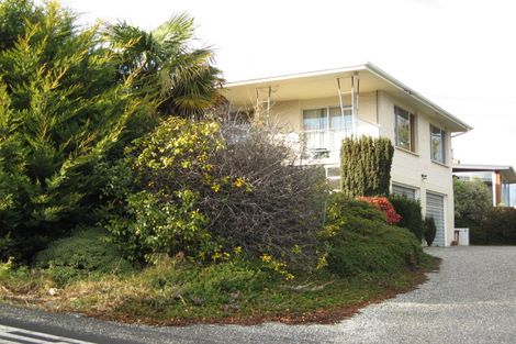 Photo of property in 1 Manuka Crescent, Wanaka, 9305