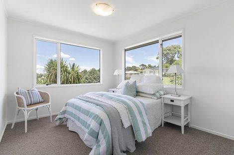 Photo of property in 67a Ayton Drive, Totara Vale, Auckland, 0629