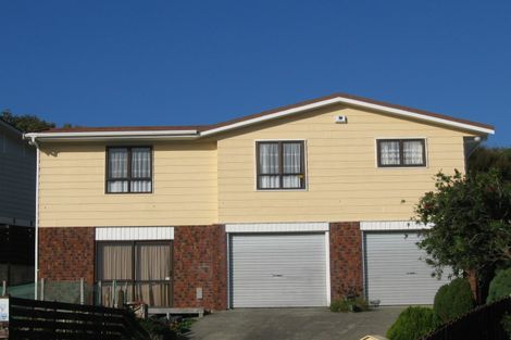 Photo of property in 15 Mervyn Place, Plimmerton, Porirua, 5026