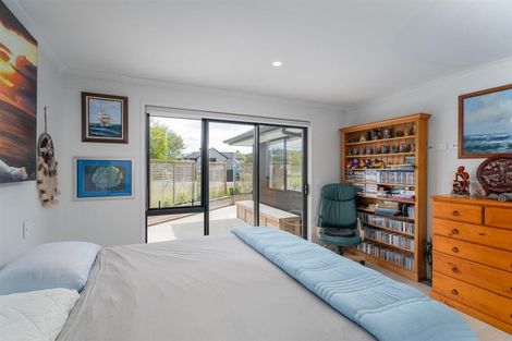 Photo of property in 37 Saint Andrews Drive, Pauanui, Hikuai, 3579