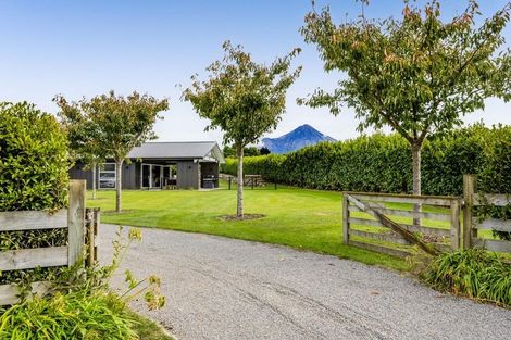 Photo of property in 423 Cardiff Road, Pembroke, Stratford, 4391