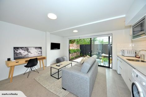 Photo of property in 4/22 Peterborough Street, Christchurch Central, Christchurch, 8013