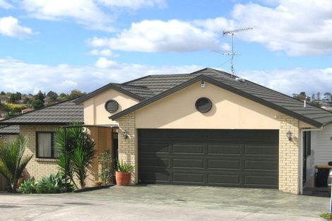 Photo of property in 27 Jubaea Place, Henderson, Auckland, 0610