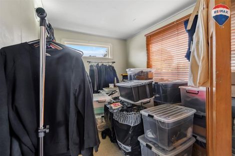 Photo of property in 2/14 Guthrie Street, Waterloo, Lower Hutt, 5011