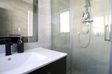 Photo of property in 1/29 Nikau Street, New Lynn, Auckland, 0600