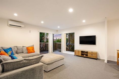 Photo of property in 2/54 Granville Drive, Massey, Auckland, 0614