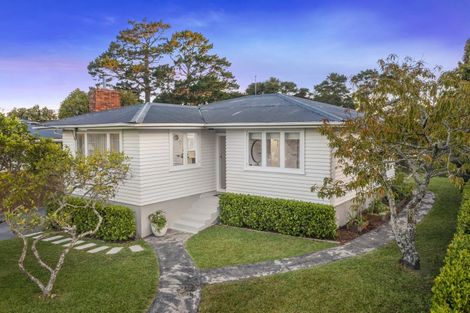 Photo of property in 13 Helena Street, Massey, Auckland, 0614