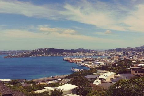 Photo of property in 28 Waru Street, Khandallah, Wellington, 6035