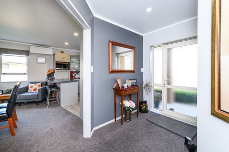 Photo of property in 101 Peter Hall Drive, Kelvin Grove, Palmerston North, 4414