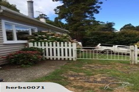Photo of property in 5 Grovelands Way, Titirangi, Auckland, 0604