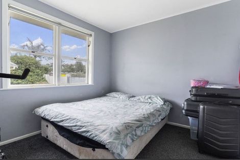 Photo of property in 16 Toatoa Place, Mangere Bridge, Auckland, 2022
