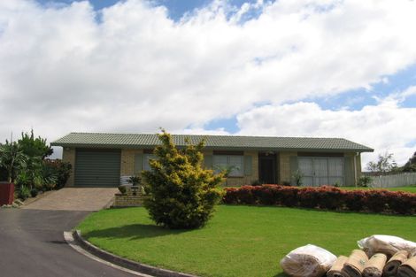 Photo of property in 11 Evergreen Rise, New Lynn, Auckland, 0600