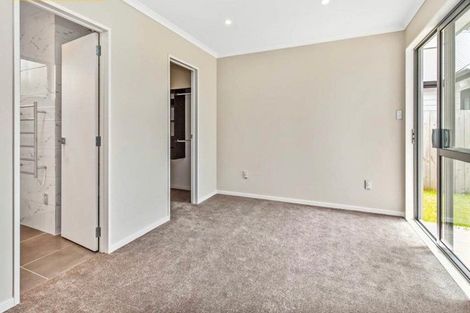 Photo of property in 35 Kotuku Crescent, Takanini, 2112