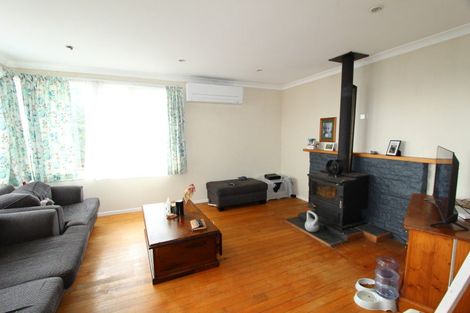 Photo of property in 16 Dunbar Place, Tokoroa, 3420