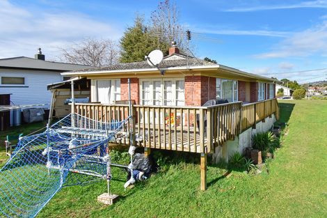 Photo of property in 2 Birdwood Road, Pukekohe, 2120