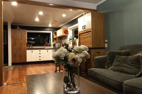Photo of property in 10 Kiwi Road, Raumati Beach, Paraparaumu, 5032