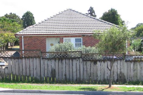 Photo of property in 49 Hutchinson Avenue, New Lynn, Auckland, 0600