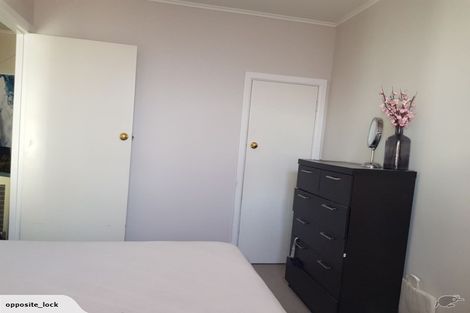 Photo of property in 37 Gilliam Street, New Lynn, Auckland, 0600