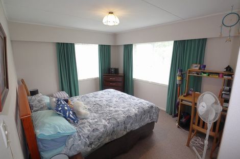 Photo of property in 31 Oberon Street, Stratford, 4332