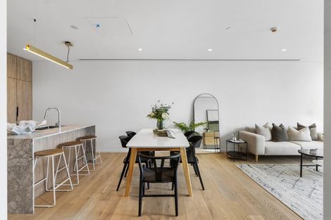 Photo of property in 103/110 Kitchener Road, Milford, Auckland, 0620