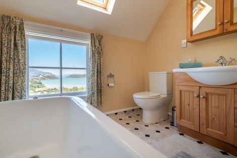 Photo of property in 5971 Christchurch Akaroa Road, Duvauchelle, Akaroa, 7581