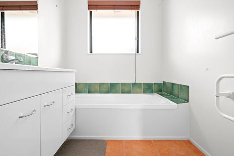 Photo of property in 3 Carisbrook Place, Rototuna North, Hamilton, 3210