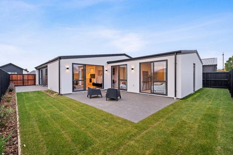 Photo of property in 16 Gingko Lane, Marshland, Christchurch, 8051