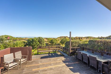 Photo of property in 9 Moana Street, Otaki Beach, Otaki, 5512