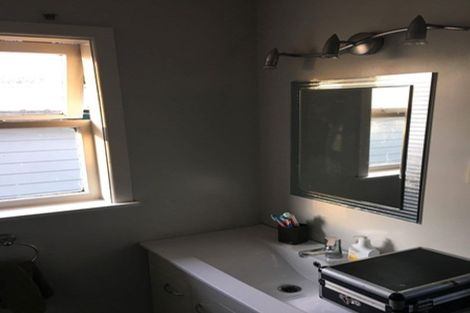 Photo of property in 2/170 Old Wairoa Road, Papakura, 2110