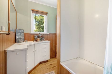 Photo of property in 3d Wallace Place, Westown, New Plymouth, 4310