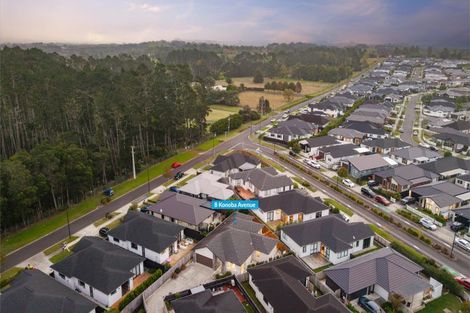 Photo of property in 8 Konoba Avenue, Kumeu, 0810