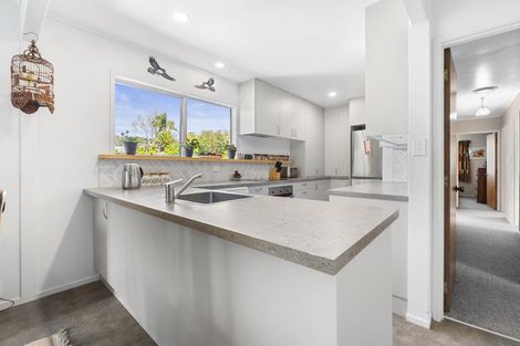 Photo of property in 368 Whangaparaoa Road, Stanmore Bay, Whangaparaoa, 0932