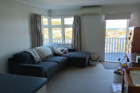 Photo of property in 16 Aranoni Street, Island Bay, Wellington, 6023