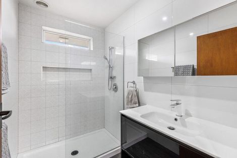 Photo of property in 2/1 Delaware Crescent, Russley, Christchurch, 8042