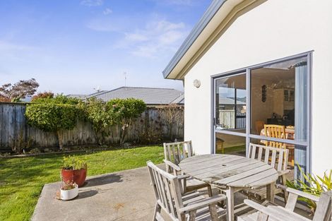 Photo of property in 18 Sunburst Court, Paraparaumu Beach, Paraparaumu, 5032
