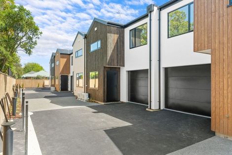 Photo of property in 2/28 Deloraine Street, Somerfield, Christchurch, 8024
