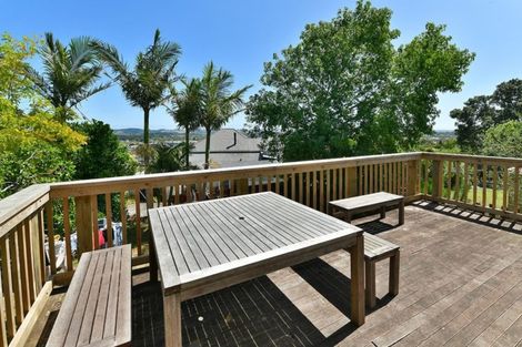 Photo of property in 31 Garfield Road, Helensville, 0800