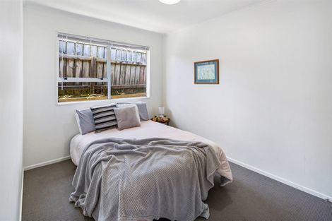 Photo of property in 57a Stewart Drive, Newlands, Wellington, 6037