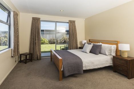 Photo of property in 11 Parklea Avenue, Halswell, Christchurch, 8025