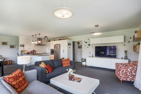 Photo of property in 1098 Queen Street East, Levin, 5571