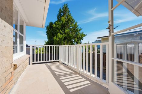 Photo of property in 1/35 Bradbury Road, Botany Downs, Auckland, 2010