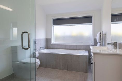 Photo of property in 14 Windsor Street, Richmond Heights, Taupo, 3330