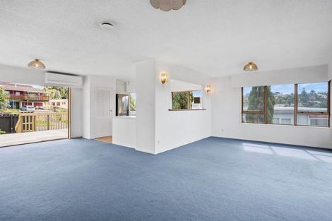 Photo of property in 19 Stapleford Crescent, Browns Bay, Auckland, 0630