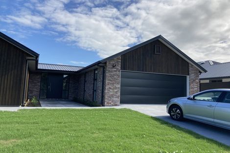 Photo of property in 6 Taylor Street, Cambridge, 3434