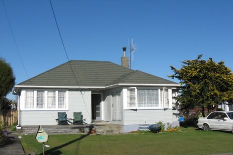 Photo of property in 5 Goldsmith Crescent, Levin, 5510
