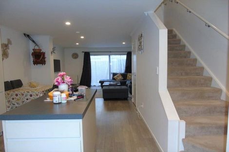 Photo of property in 19/9u Surrey Street, Tawa, Wellington, 5028