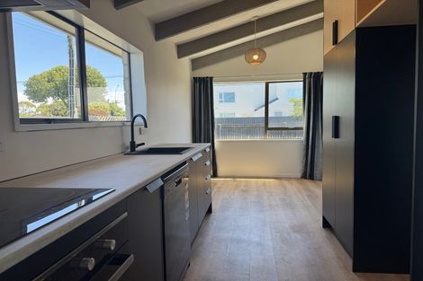 Photo of property in 300a Bower Avenue, North New Brighton, Christchurch, 8083