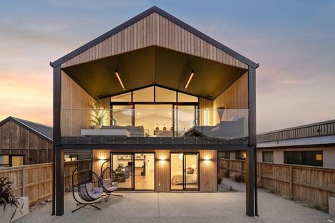 Photo of property in 60 Muster Road, Jacks Point, 9371