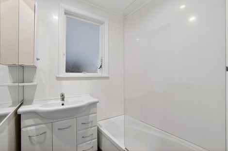 Photo of property in 109 Mountain Road, Maungaturoto, 0587