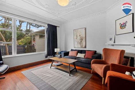 Photo of property in 2/14 Guthrie Street, Waterloo, Lower Hutt, 5011